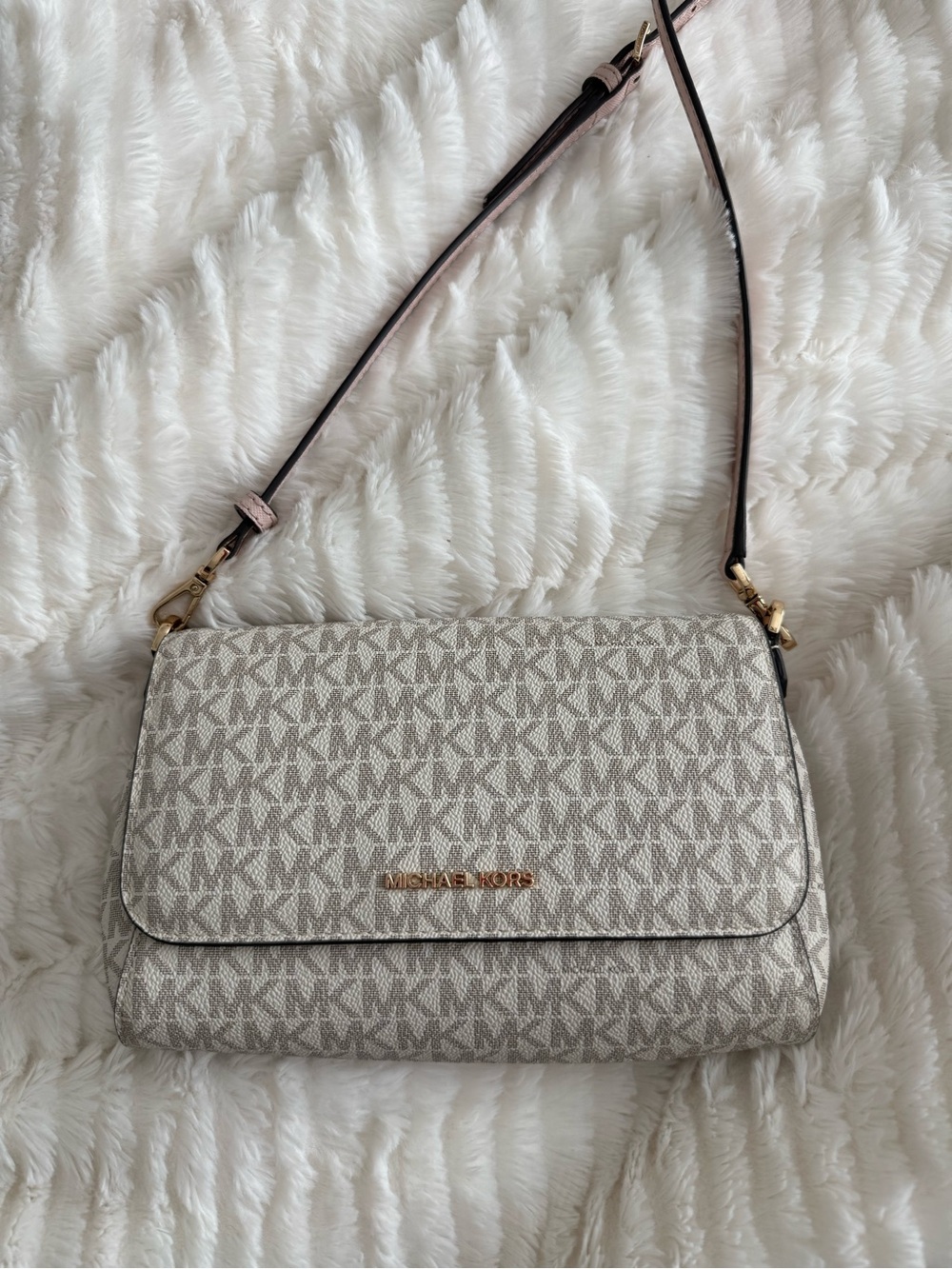 Michael Kors Crossbody